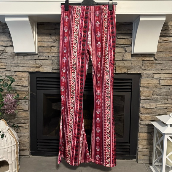 NEW WITH TAGS Flared leggings from a small business. Size Medium. - Picture 3 of 4